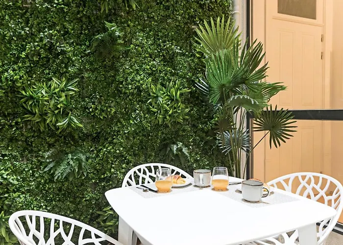 Loios 1br Flat Downtown By Lovelystay Daire