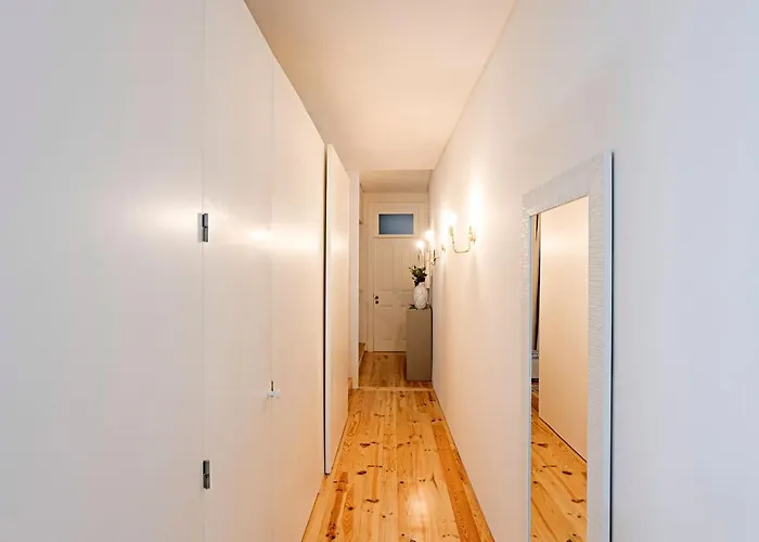 Loios 1br Flat Downtown By Lovelystay Διαμέρισμα