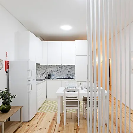 Apartament Loios 1br Flat Downtown By Lovelystay